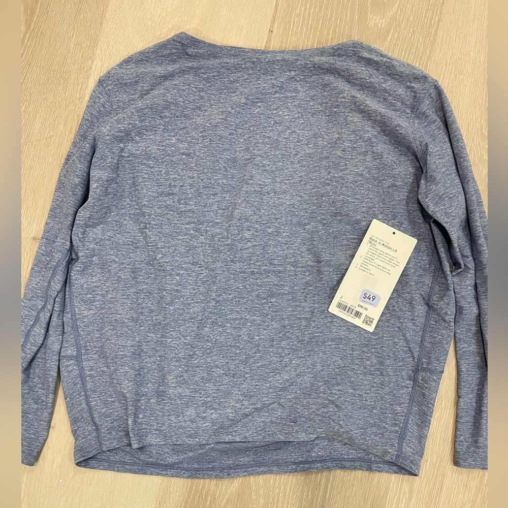 Lululemon long sleeve back to action | size 2